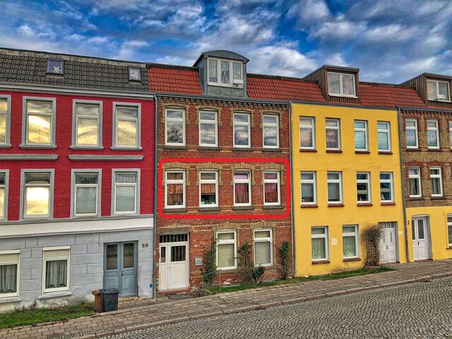 Makellos ETW Wismar Straßenansicht 2
